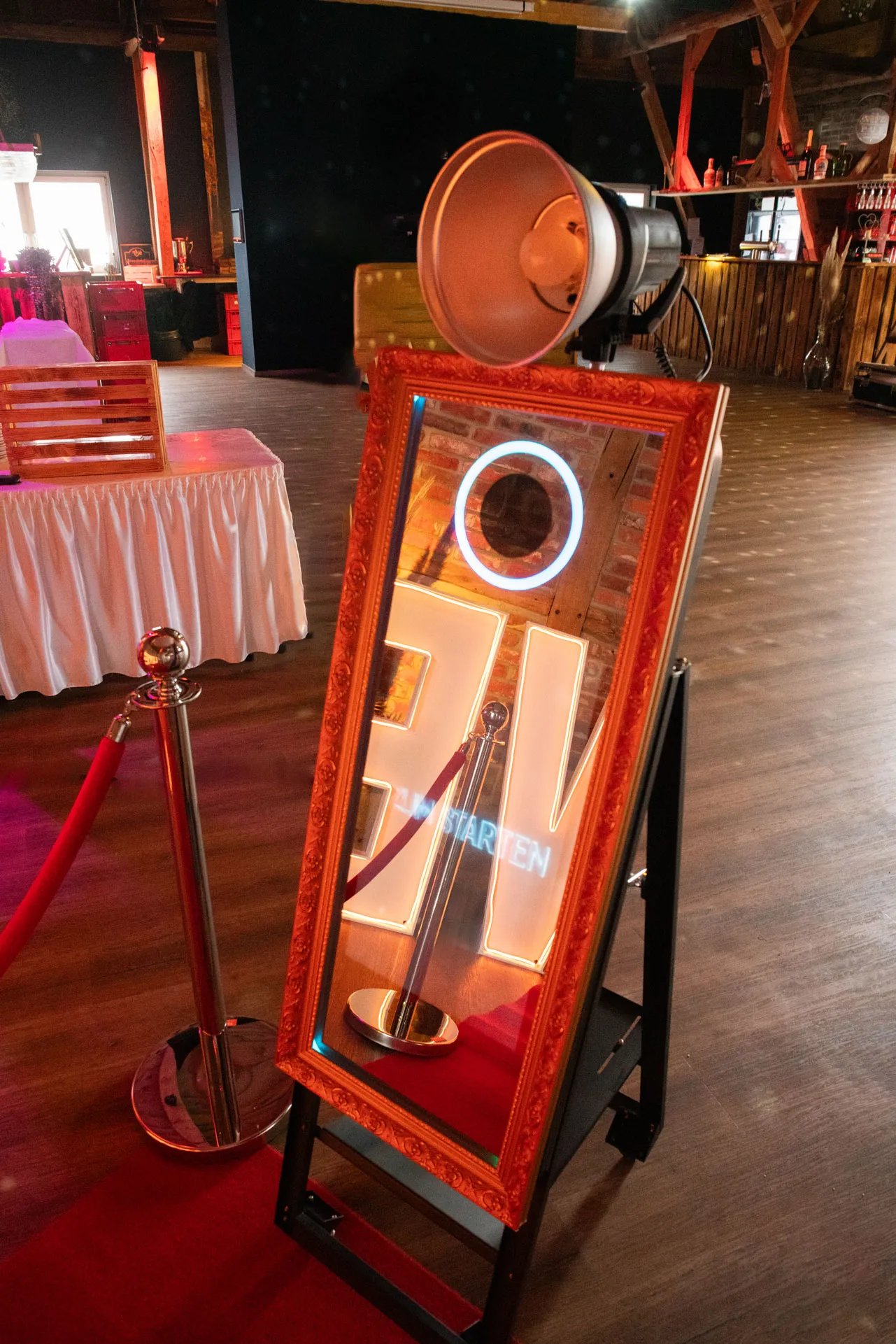 Fotobox Spiegel mit Barockrahmen